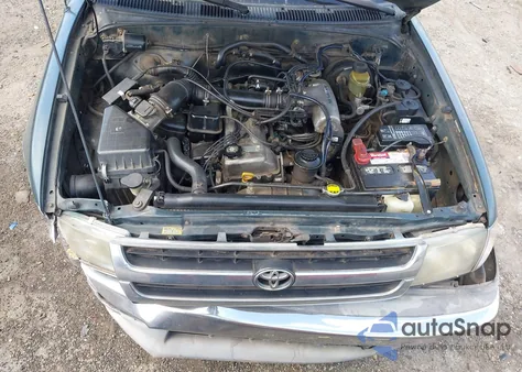 1998 Toyota Tacoma z USA, uszkodzony, nr VIN 4TAVL52N9WZ081003